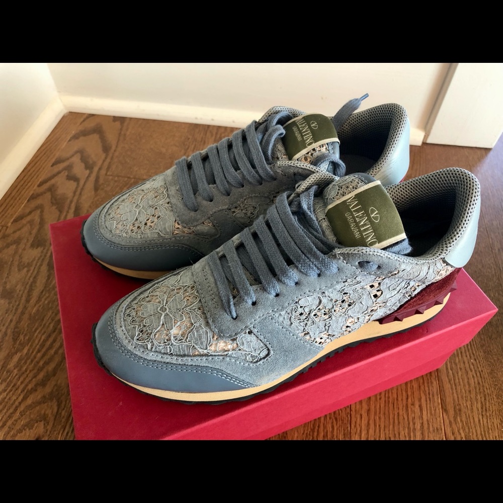 Valentino Garavani lace low top sneaker Rockrunner blue red size 36.5 6.5